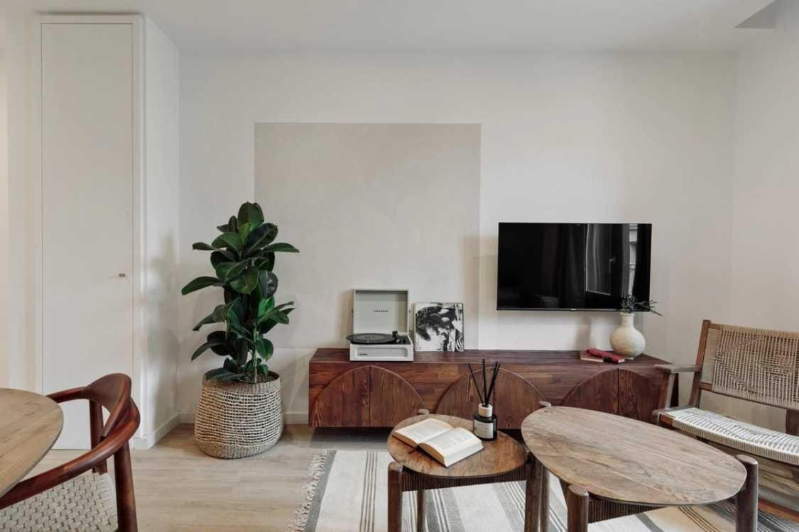 Apartament Luxury 2br Born Area